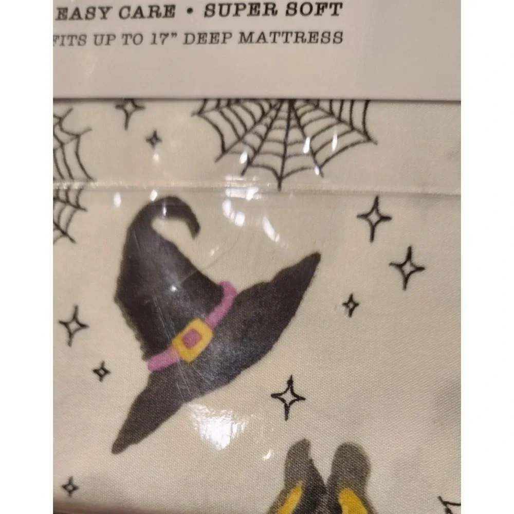 Rae Dunn Twin Sheet Set Witch Hats Spiderwebs White New 17in Deep Soft Bedding